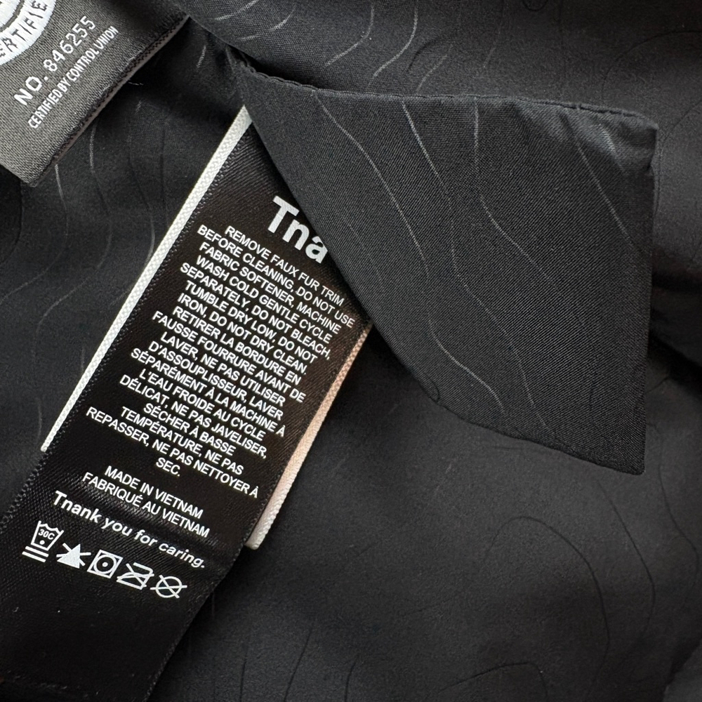Aritzia Tna Black Ski & Snow Jacket with Fur Trim - Picture 10 of 14